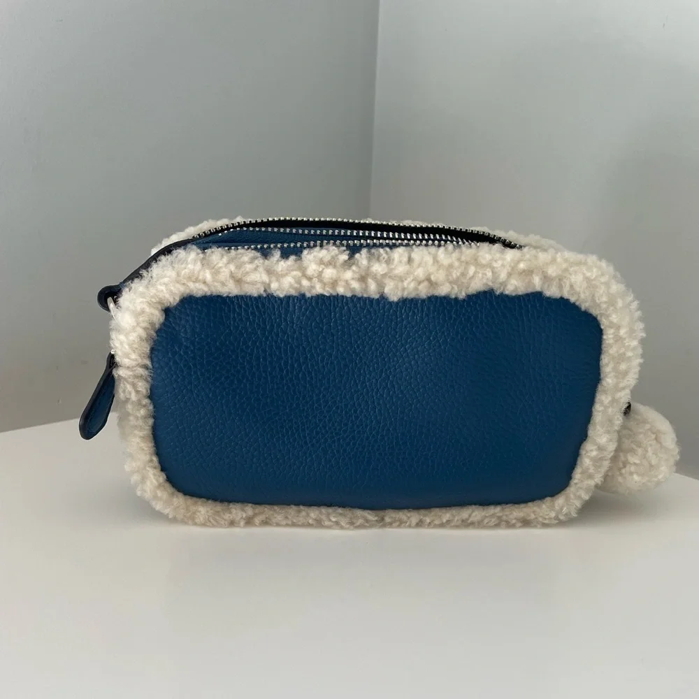 Nwt Coach shearling crossbody bag